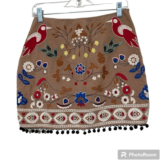 Umgee Embroidered Mini Skirt Women's Small Brown Boho Pom Pom Bird Floral - Picture 1 of 13